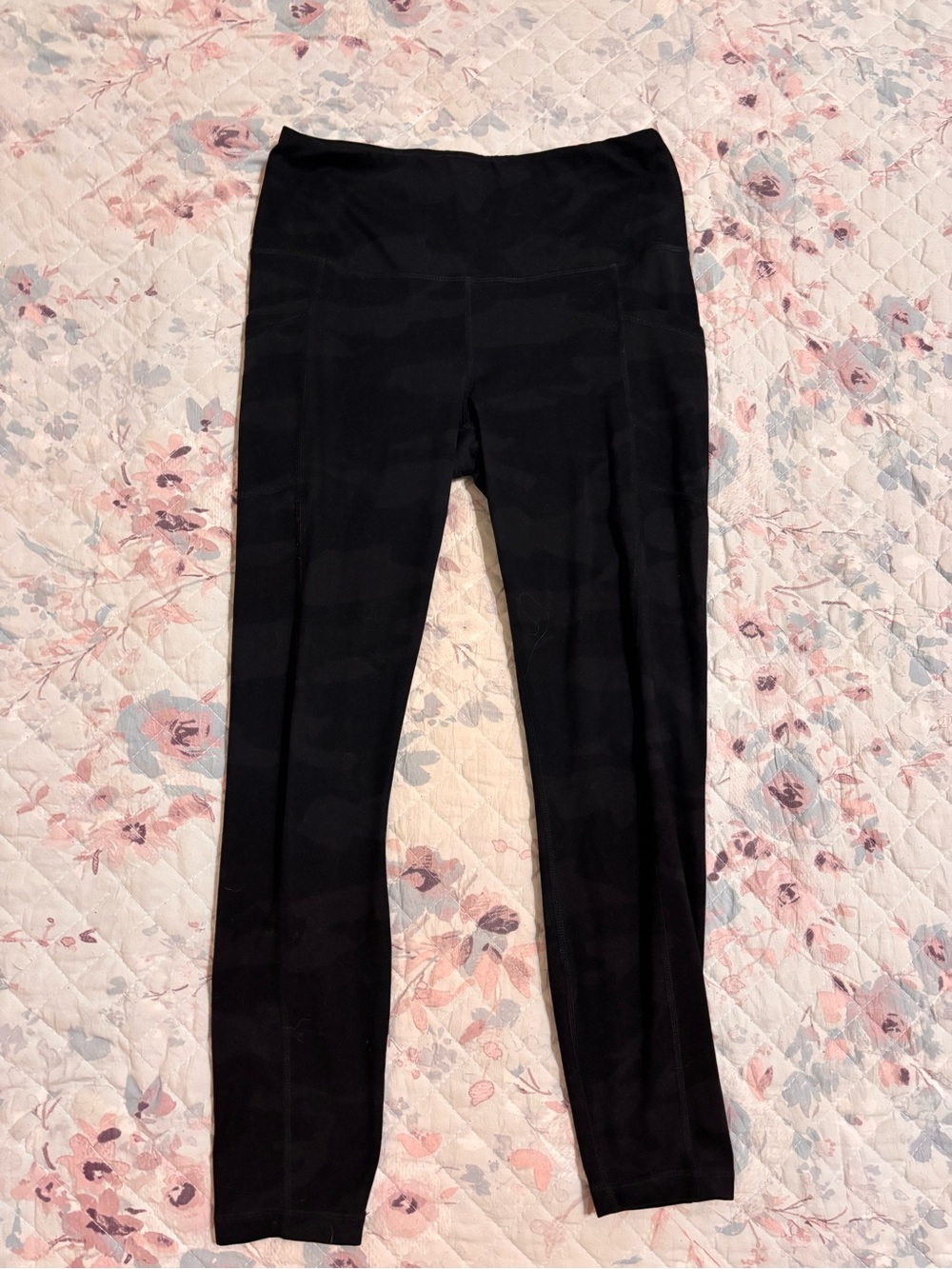 Yogalicious Lux Black Camo High Waist Leggings Medium